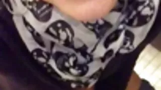 Vene tüdruk imeda mehe riista ja tõusis püsti doggy style istmel